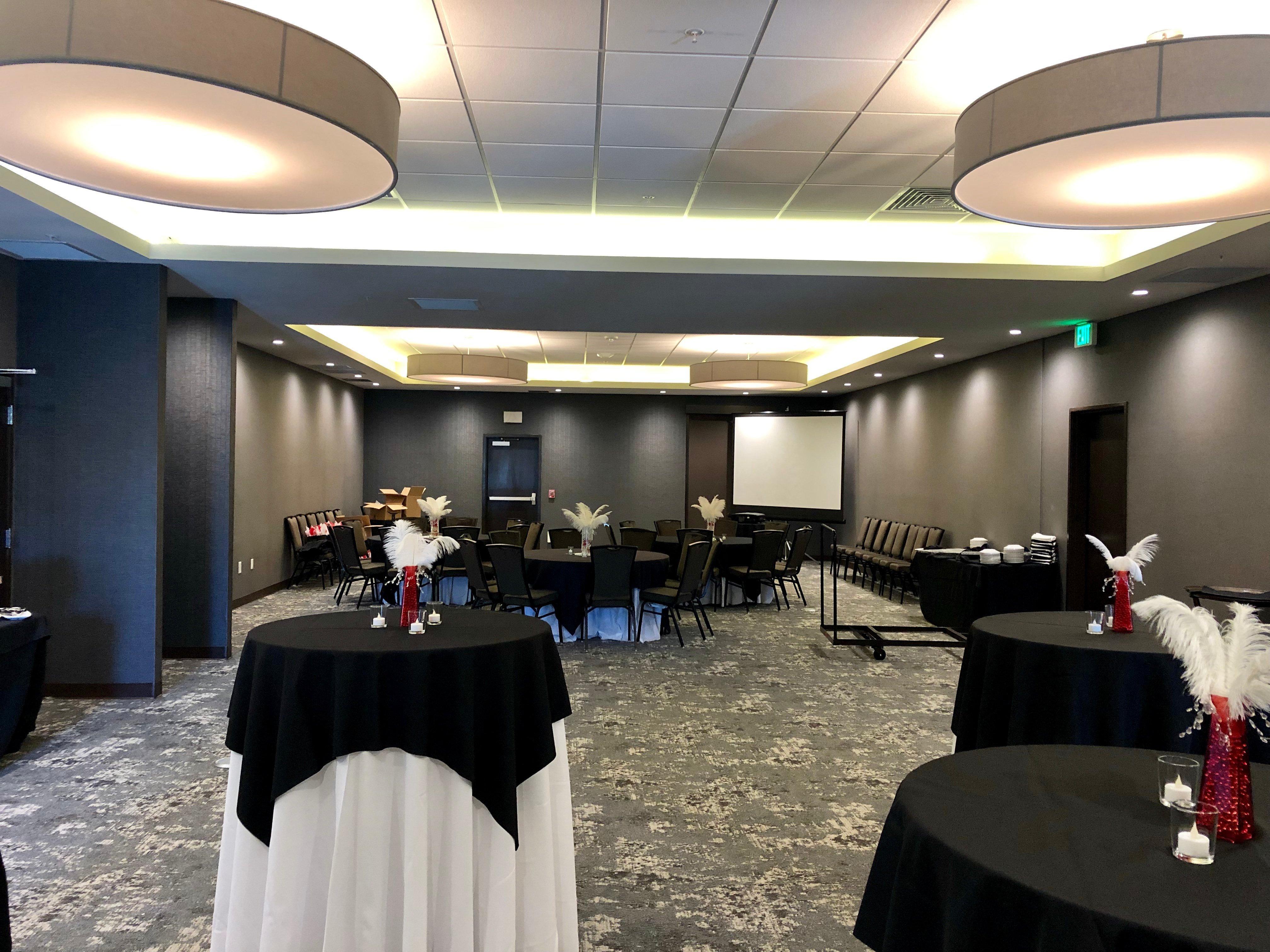 Holiday Inn Hotel & Suites Silicon Valley - Milpitas By Ihg Экстерьер фото