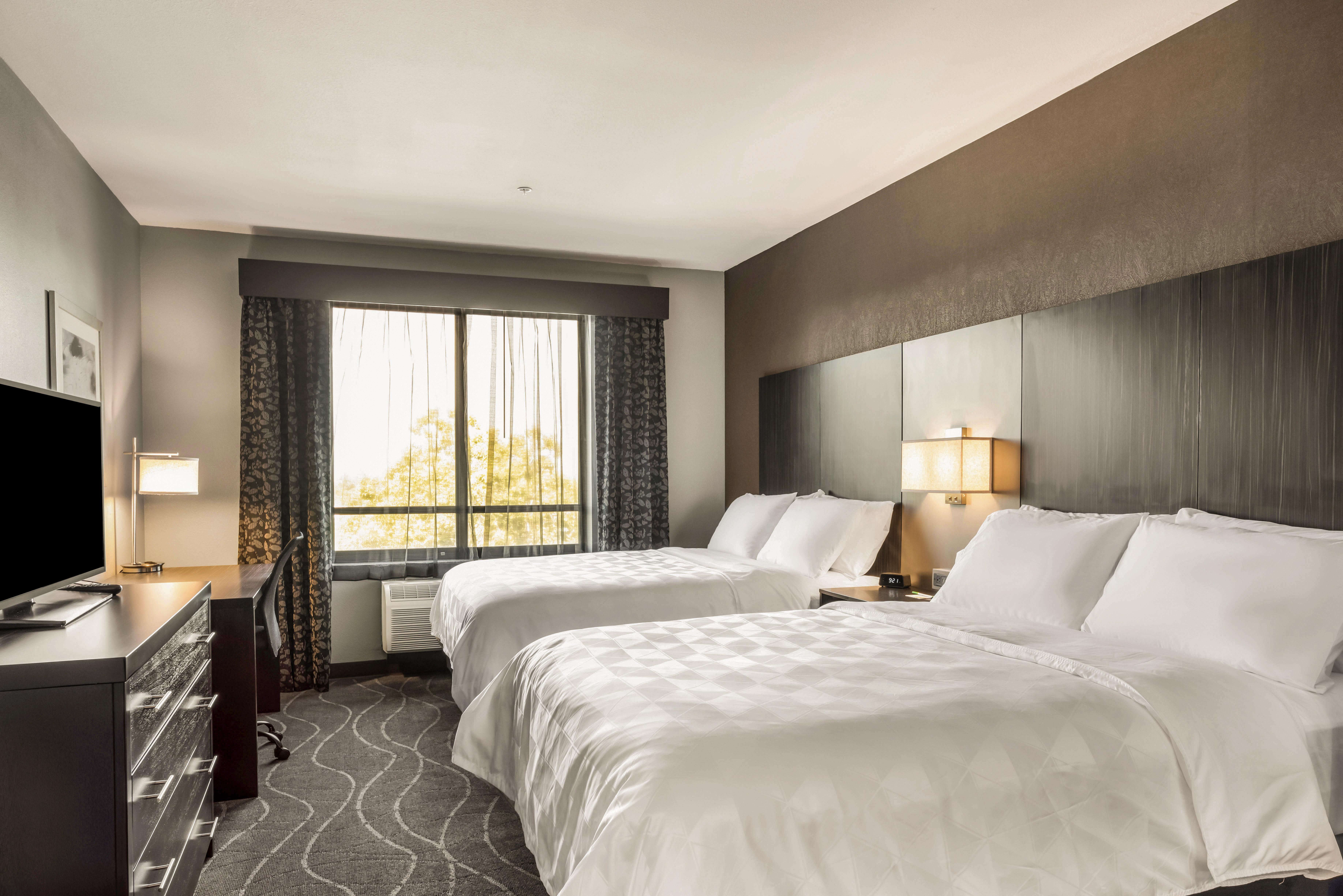 Holiday Inn Hotel & Suites Silicon Valley - Milpitas By Ihg Экстерьер фото